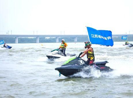 逐浪豪情,探寻激情澎湃的人生航程